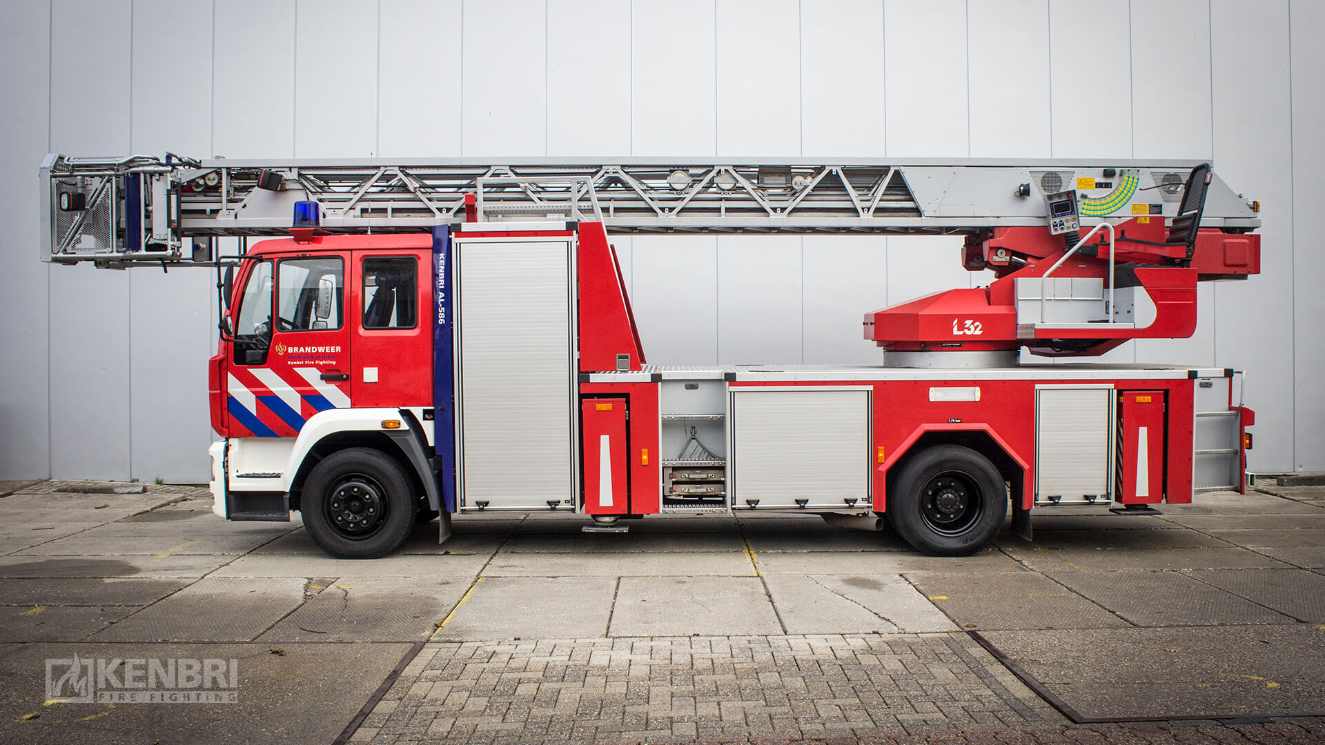 MAN/Metz L32 (BS-LZ-80) ladderwagen