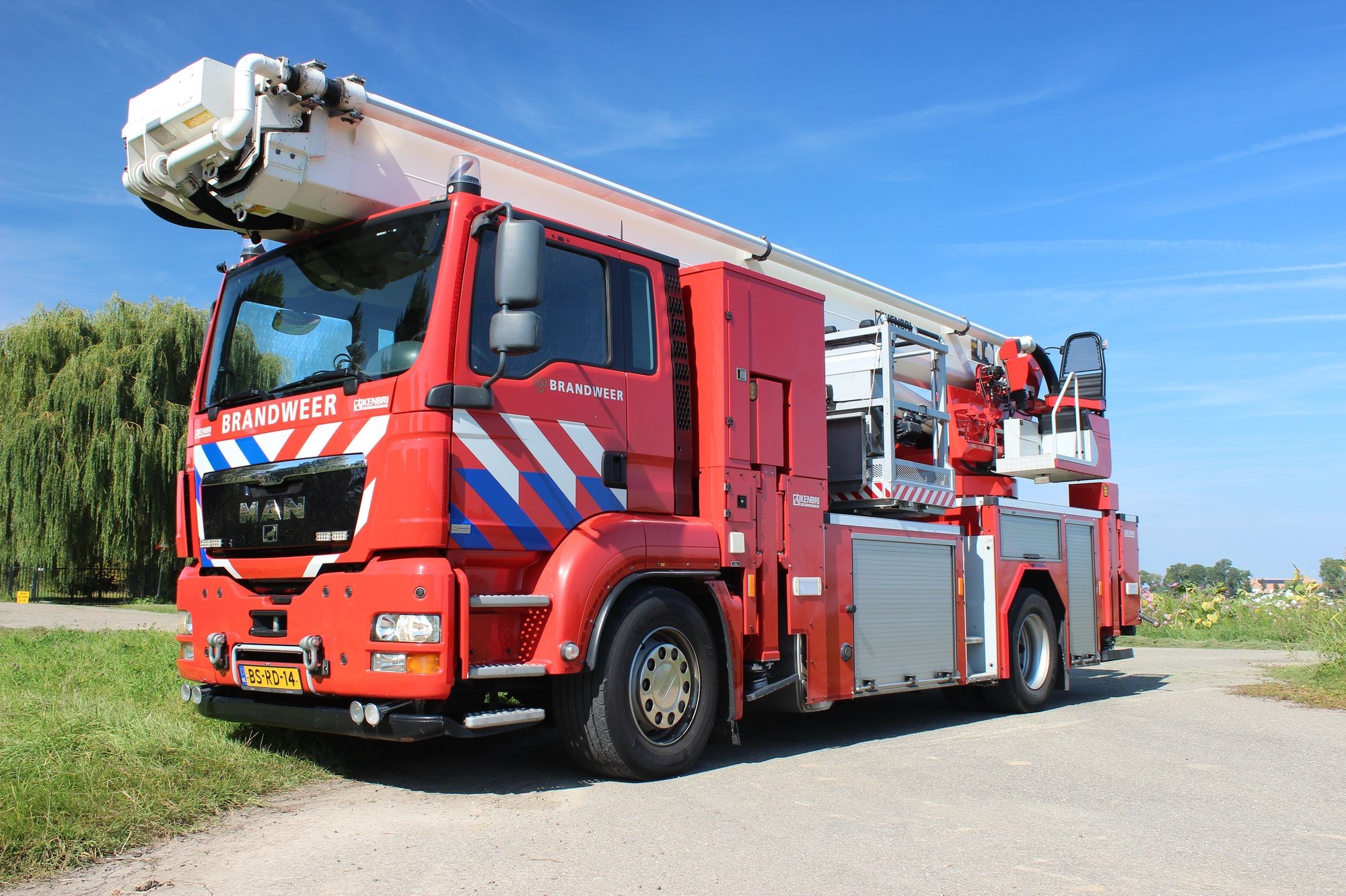 MAN/Metz B32 (BS-RD-14) hoogwerker